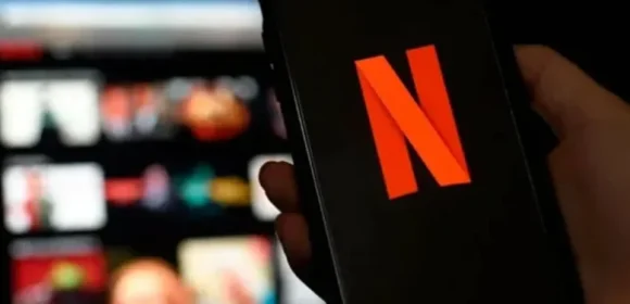 Netflix anuncia cobrança extra por compartilhamento de senhas no Brasil -  Belém.com.br